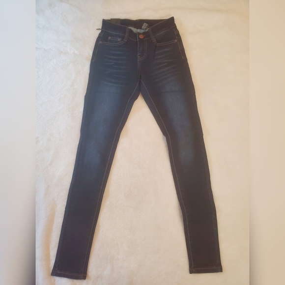 Fashion Nova Denim - BRAND NEW Fashion Nova Jeans Size 1 or 2 - 1/2